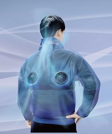 「2025年最新モデル 空調服ハイグレードファン『エレファン』背面画像。背中上部に配置されたファンが、涼しい風を送り、快適な作業環境を提供します。