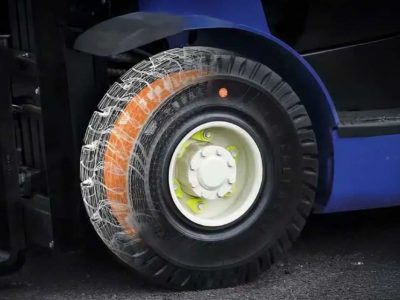 フォークリフト用ノーパンクタイヤM2イメージ